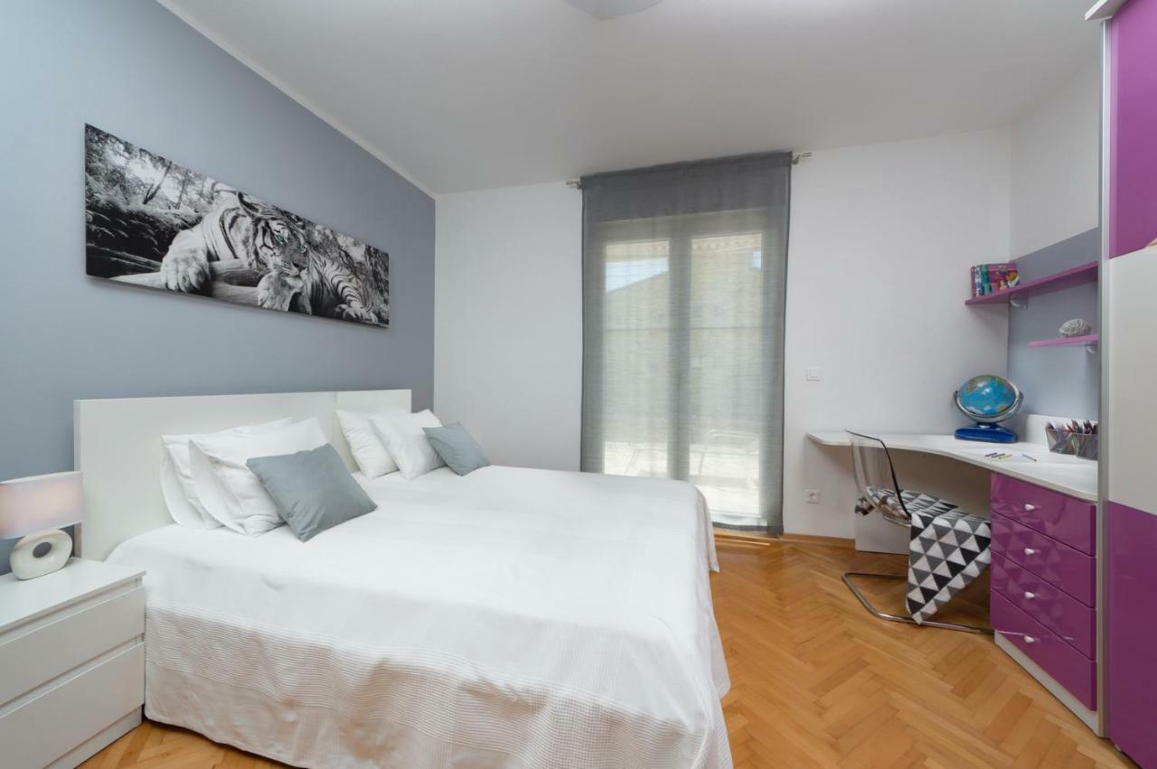 Apartamento Rainbow Pula Exterior foto