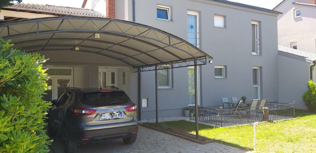 Apartamento Rainbow Pula Exterior foto